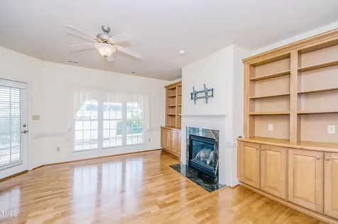 128 Crescent Drive Dunn NC 28334
