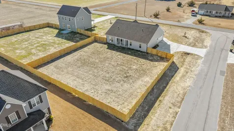 268 Fields Road NW Pikeville NC 27863