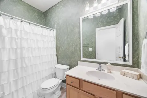 3337 Scarlet Oak Drive Mebane NC 27302