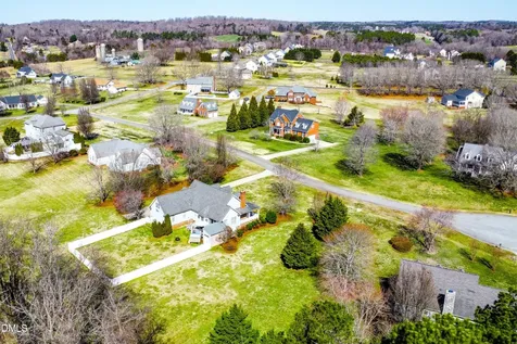 3337 Scarlet Oak Drive Mebane NC 27302