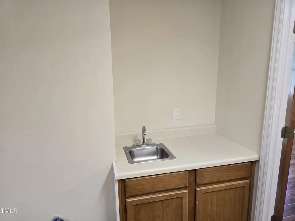3300 Nc54 Chapel Hill NC 27516