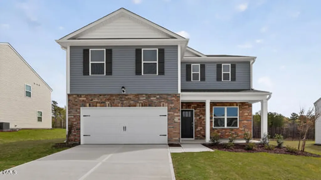 31 Saddle Mare Street Clayton NC 27520