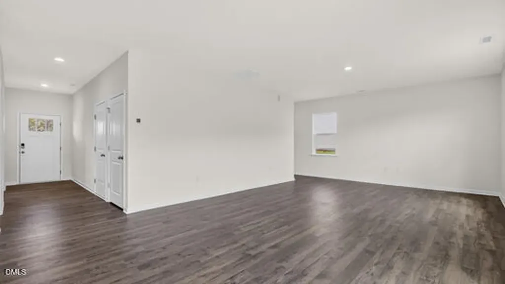 31 Saddle Mare Street Clayton NC 27520