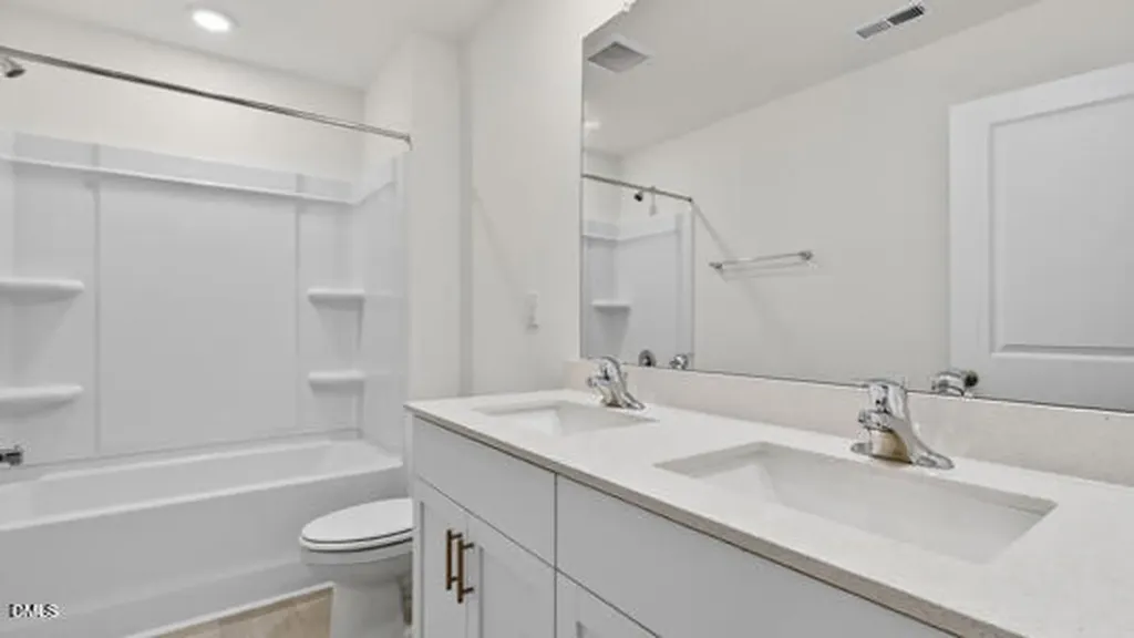 31 Saddle Mare Street Clayton NC 27520