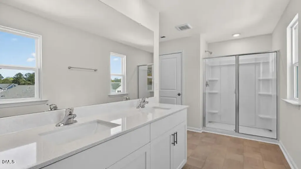 31 Saddle Mare Street Clayton NC 27520