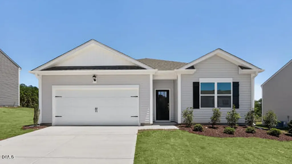71 Saddle Mare Street Clayton NC 27520