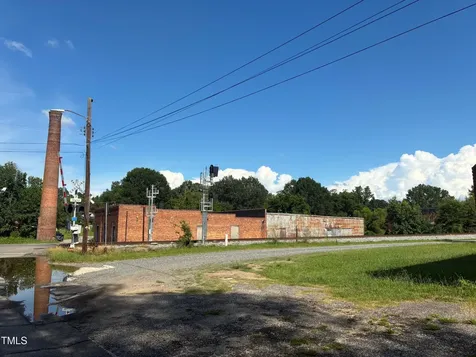 152, 155 E Chisolm Street Sanford NC 27330