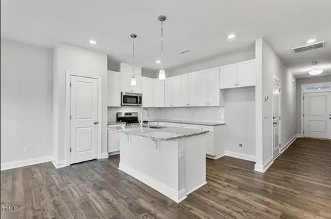 527 Eversden Drive Zebulon NC 27597