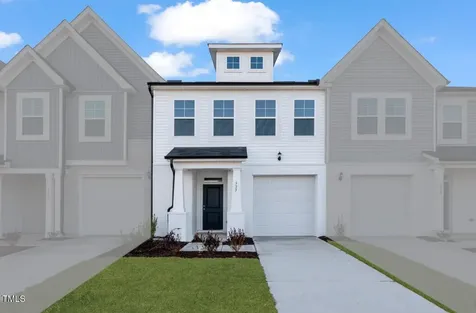 527 Eversden Drive Zebulon NC 27597