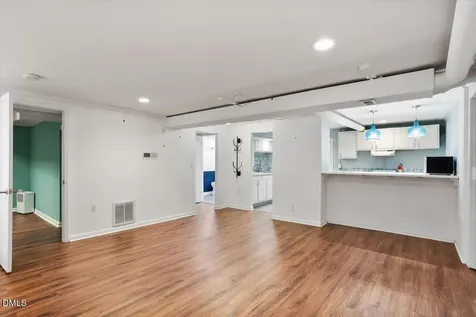 324 Glendale Drive Chapel Hill NC 27514