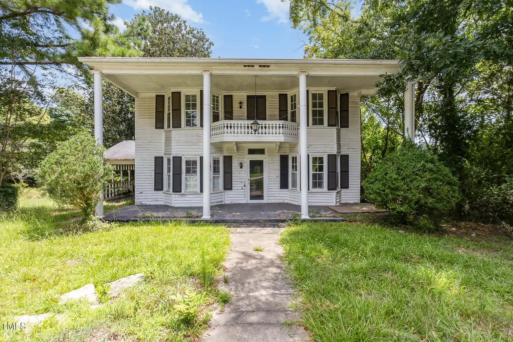 421 Grigsby Avenue Holly Springs NC 27540