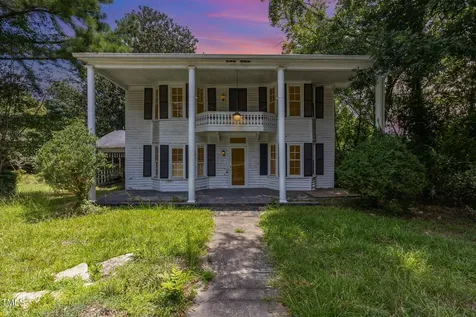 421 Grigsby Avenue Holly Springs NC 27540