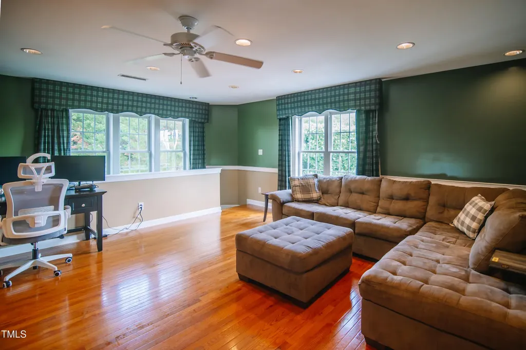 12223 Penrose Trail Raleigh NC 27614