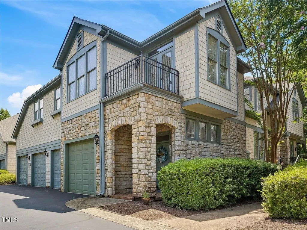 201 Presque Isle Lane Chapel Hill NC 27514