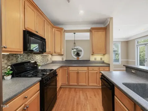 201 Presque Isle Lane Chapel Hill NC 27514