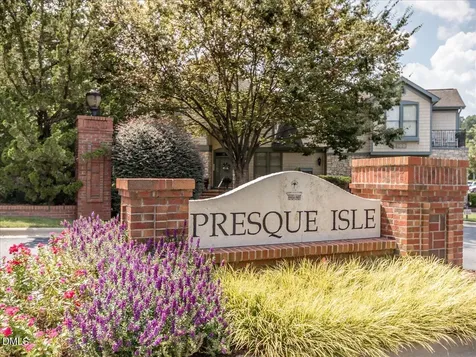 201 Presque Isle Lane Chapel Hill NC 27514