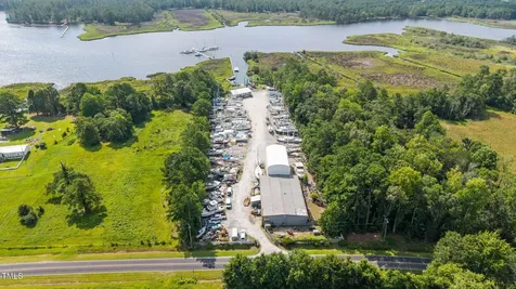 1038 Chinchilla Drive Bayboro NC 28515