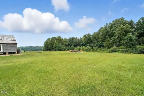 1200 D Morgan Road Benson NC 27504