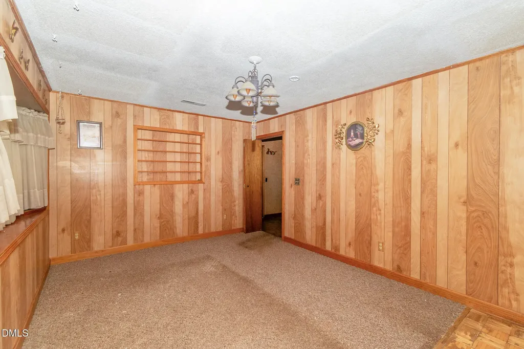 811 Queens Street NW Lenoir NC 28645
