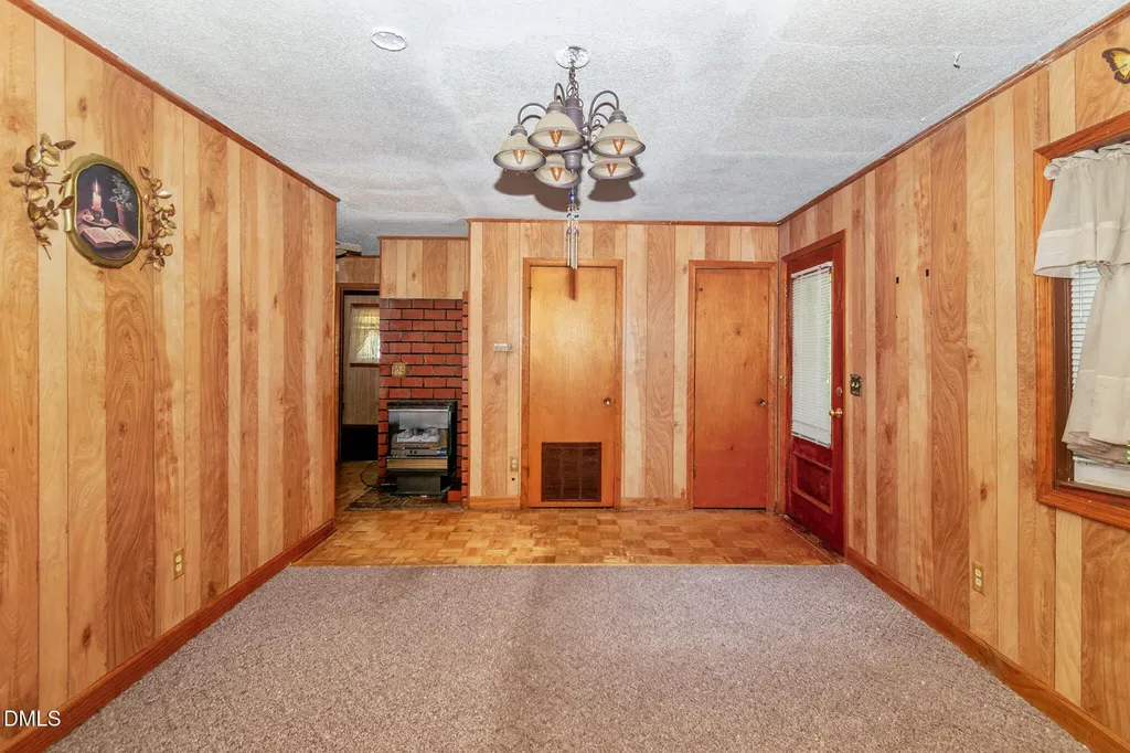 811 Queens Street NW Lenoir NC 28645