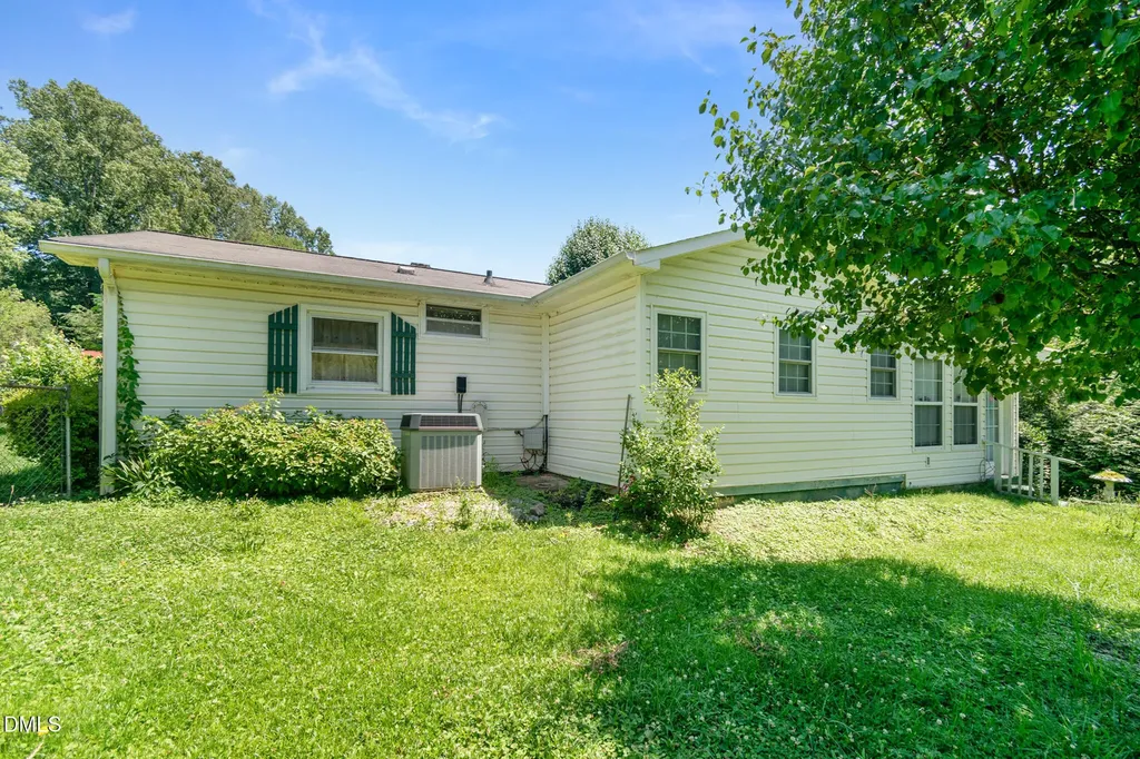 811 Queens Street NW Lenoir NC 28645