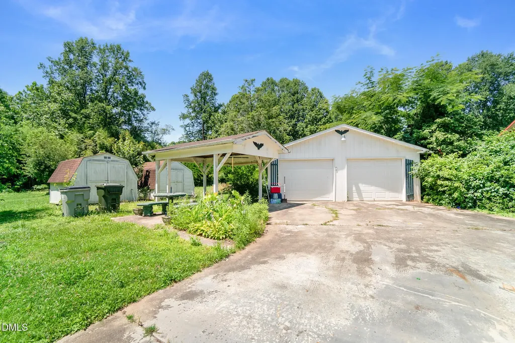 811 Queens Street NW Lenoir NC 28645