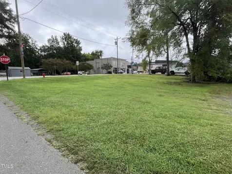 421 N Main Street Creedmoor NC 27522