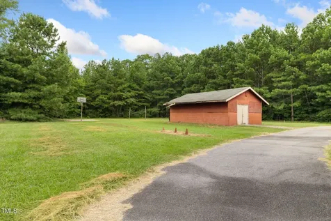 1652 Nc Highway 125 Roanoke Rapids NC 27870