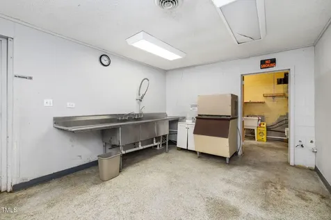 1652 Nc Highway 125 Roanoke Rapids NC 27870