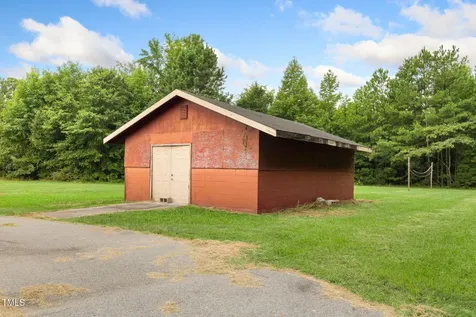1652 Nc Highway 125 Roanoke Rapids NC 27870