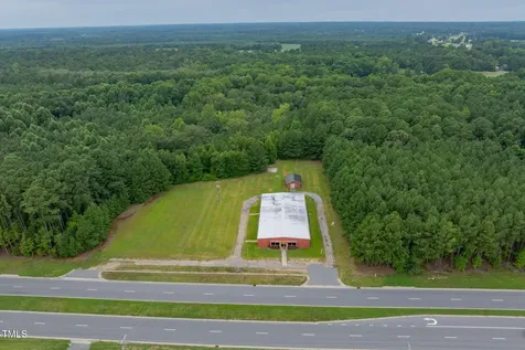 1652 Nc Highway 125 Roanoke Rapids NC 27870