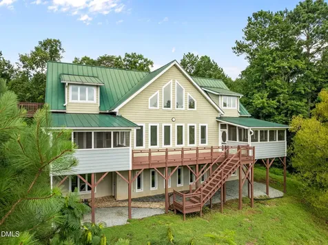 553 Waterside Drive Yanceyville NC 27379