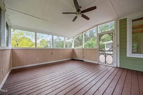 553 Waterside Drive Yanceyville NC 27379