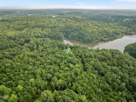 553 Waterside Drive Yanceyville NC 27379