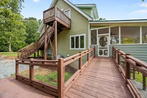 553 Waterside Drive Yanceyville NC 27379