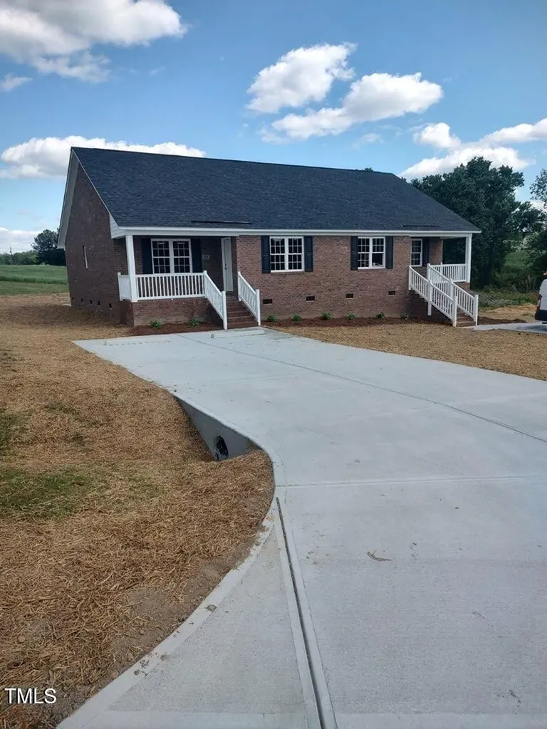 34 Holly Mar Drive Zebulon NC 27597