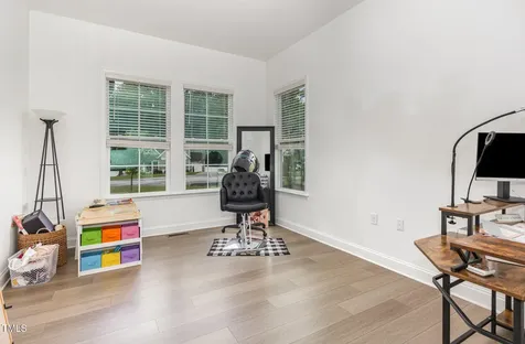 25 Cackling Way Zebulon NC 27597