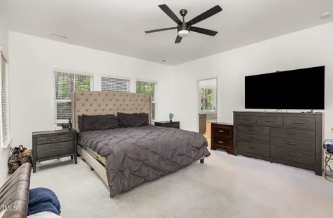 25 Cackling Way Zebulon NC 27597