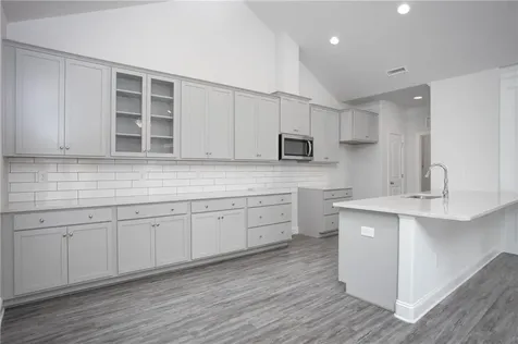 1095 Beechcraft Drive Mebane NC 27302