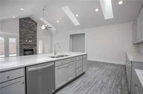 1095 Beechcraft Drive Mebane NC 27302