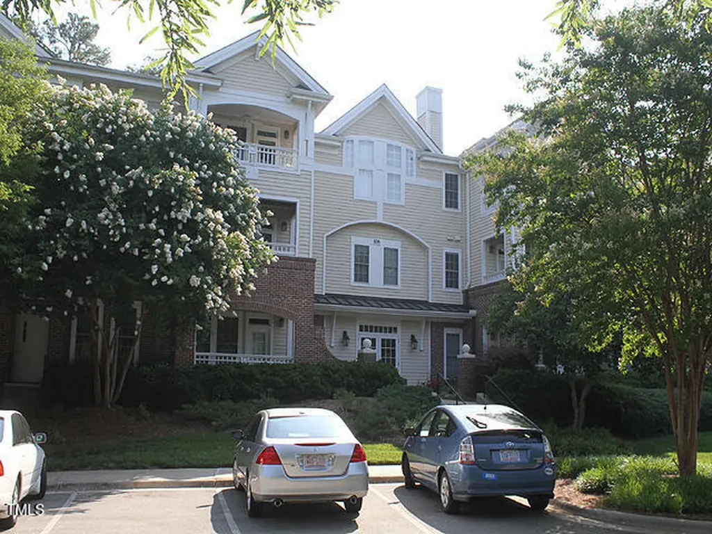 108-201 Northbrook Drive Raleigh NC 27609