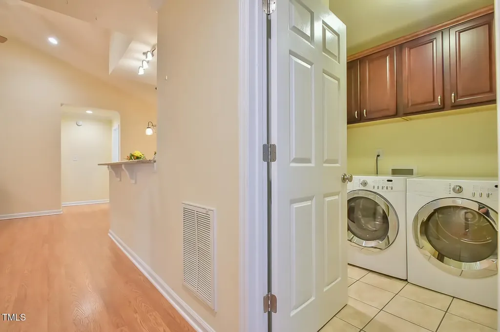 1002 Kingswood Drive Chapel Hill NC 27517