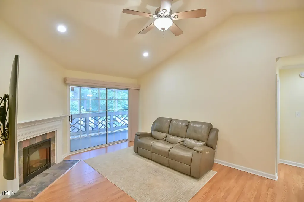 1002 Kingswood Drive Chapel Hill NC 27517
