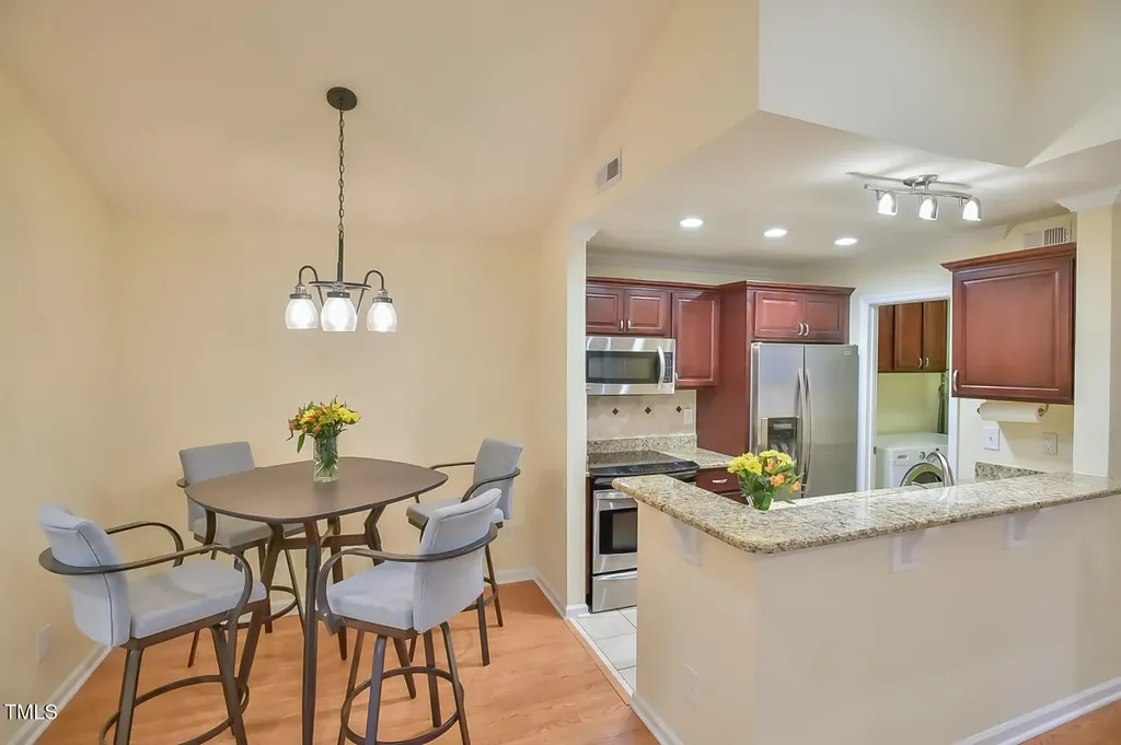1002 Kingswood Drive Chapel Hill NC 27517