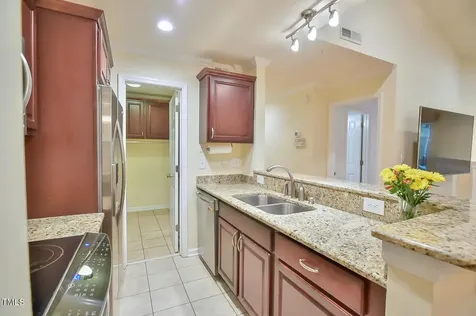 1002 Kingswood Drive Chapel Hill NC 27517