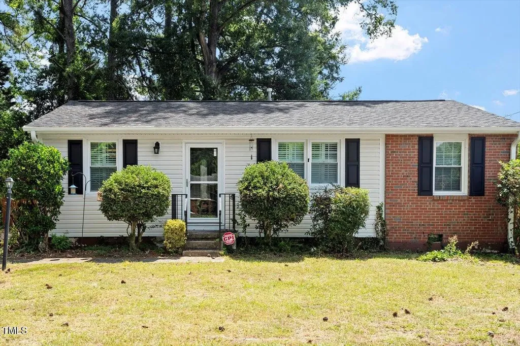 1621 Seminole Trail Raleigh NC 27609