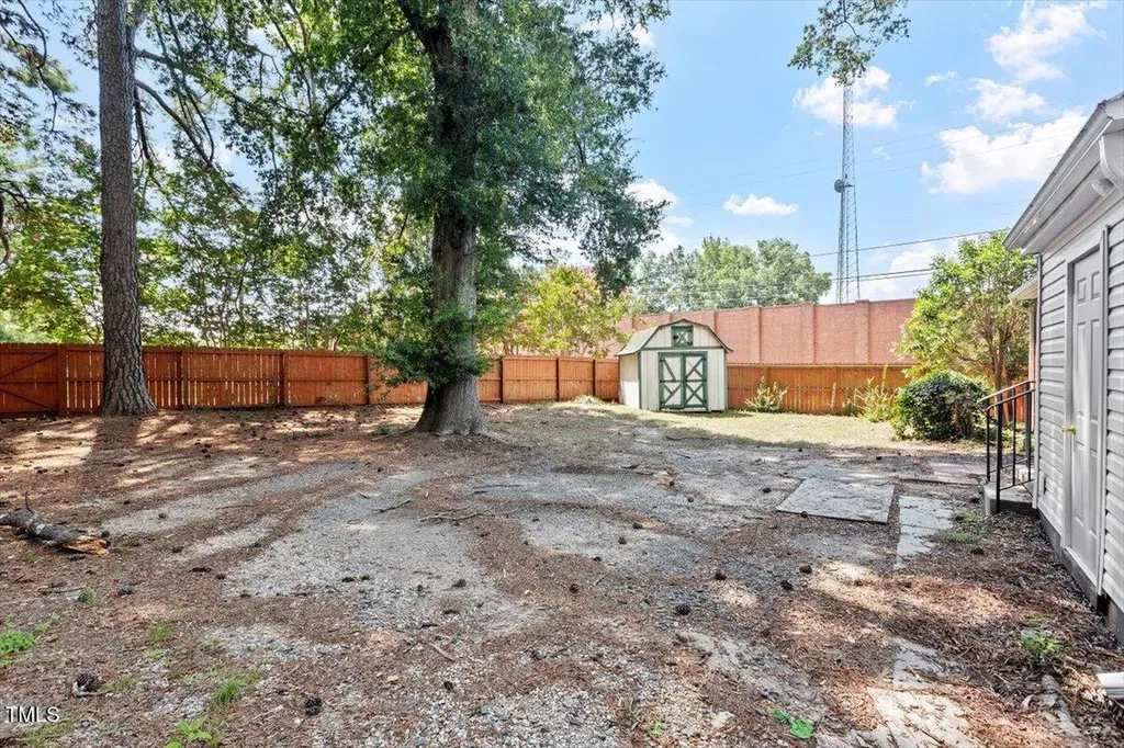 1621 Seminole Trail Raleigh NC 27609