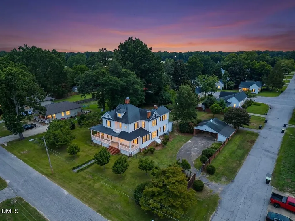 301 E H Street Erwin NC 28339