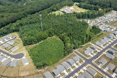 1127 Edgemont Road Wendell NC 27591