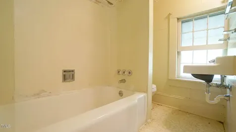 131 King Road Warrenton NC 27589